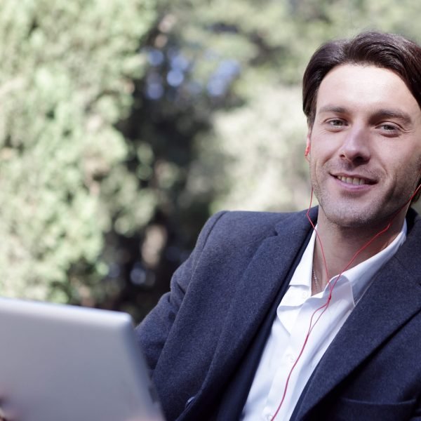 pexels-andrea-piacquadio-3782183